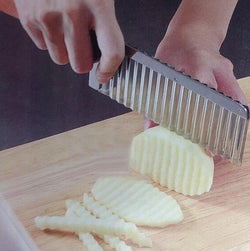 Stainless Steel Wavy Edged Knife